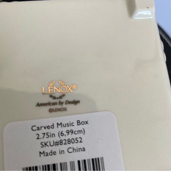 Lenox Carved Music Box/Trinket Box - Picture 7 of 7